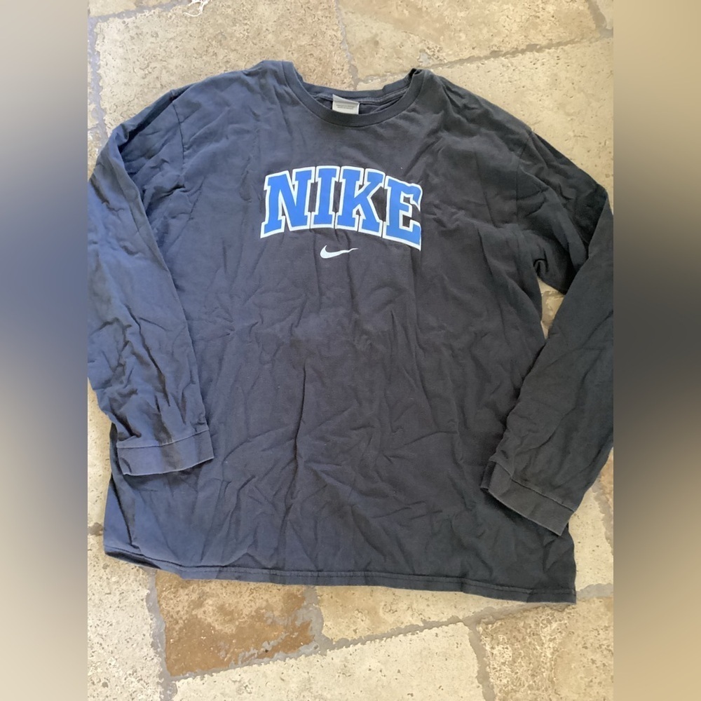 Vintage- Nike center swoosh longsleeve t shirt-SZ XXL 
Pit to pit 23”
Length 30”